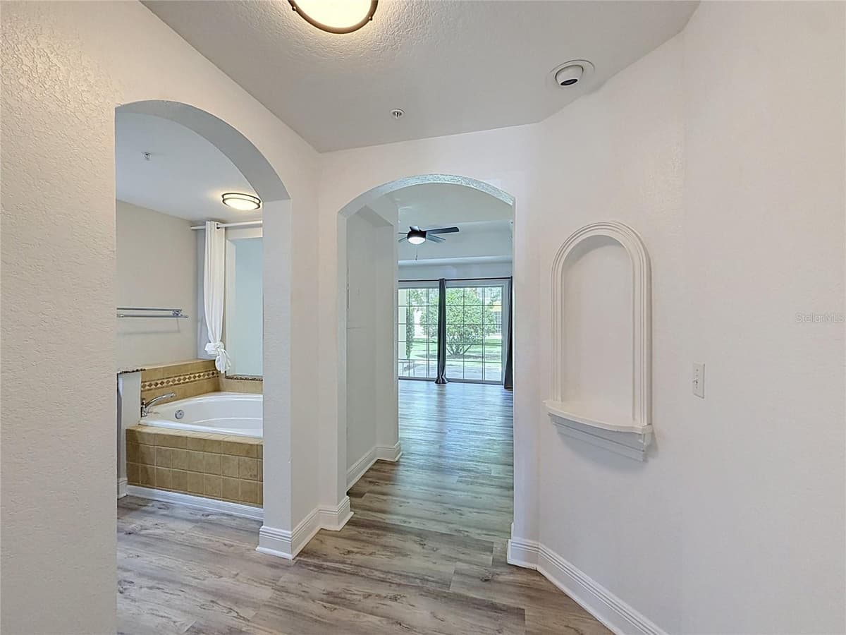 7510 SEVEN EAGLES WAY — photo 9 of 34