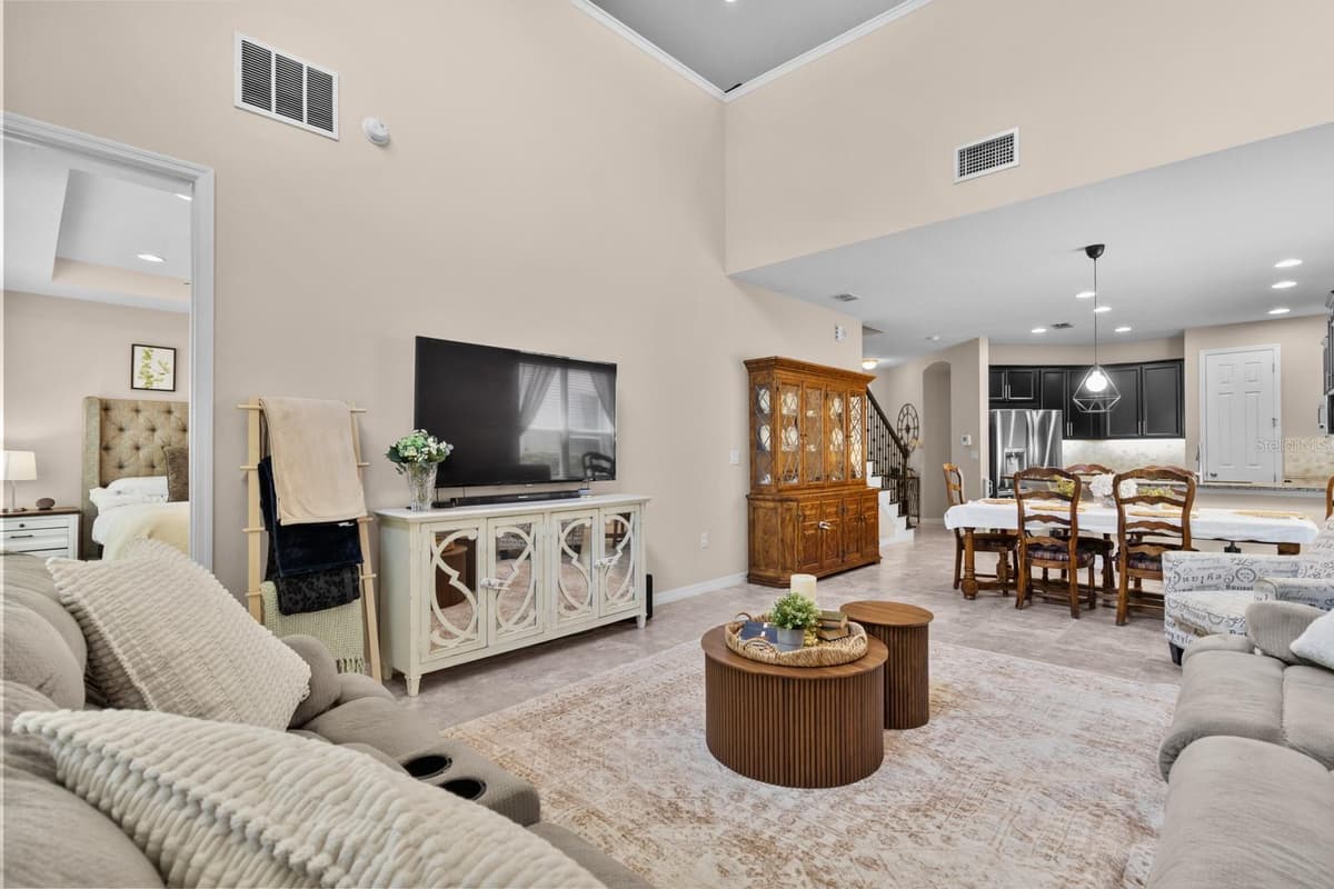 508 RED ROSE LANE — photo 14 of 46