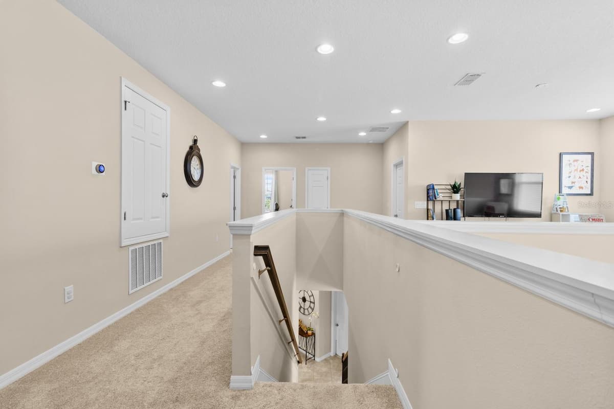 508 RED ROSE LANE — photo 31 of 46