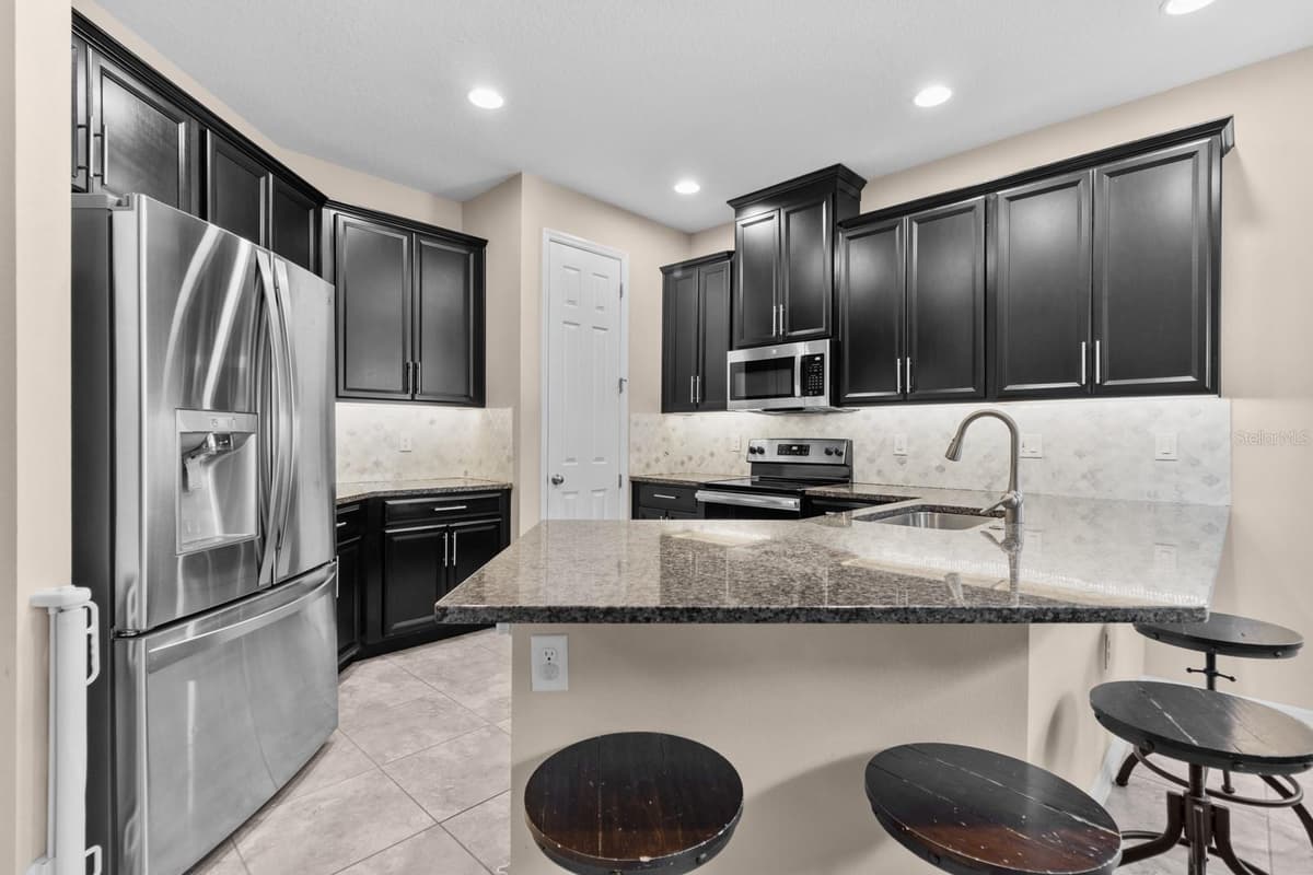 508 RED ROSE LANE — photo 7 of 46