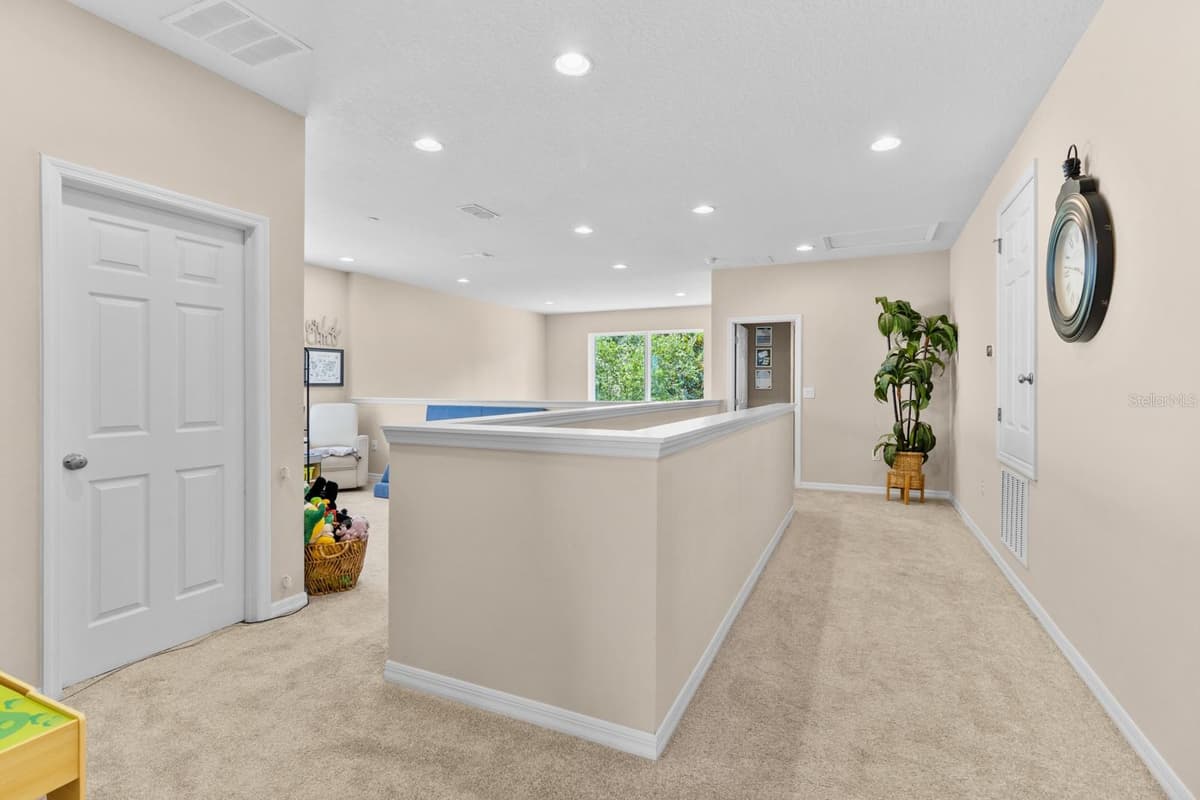 508 RED ROSE LANE — photo 32 of 46