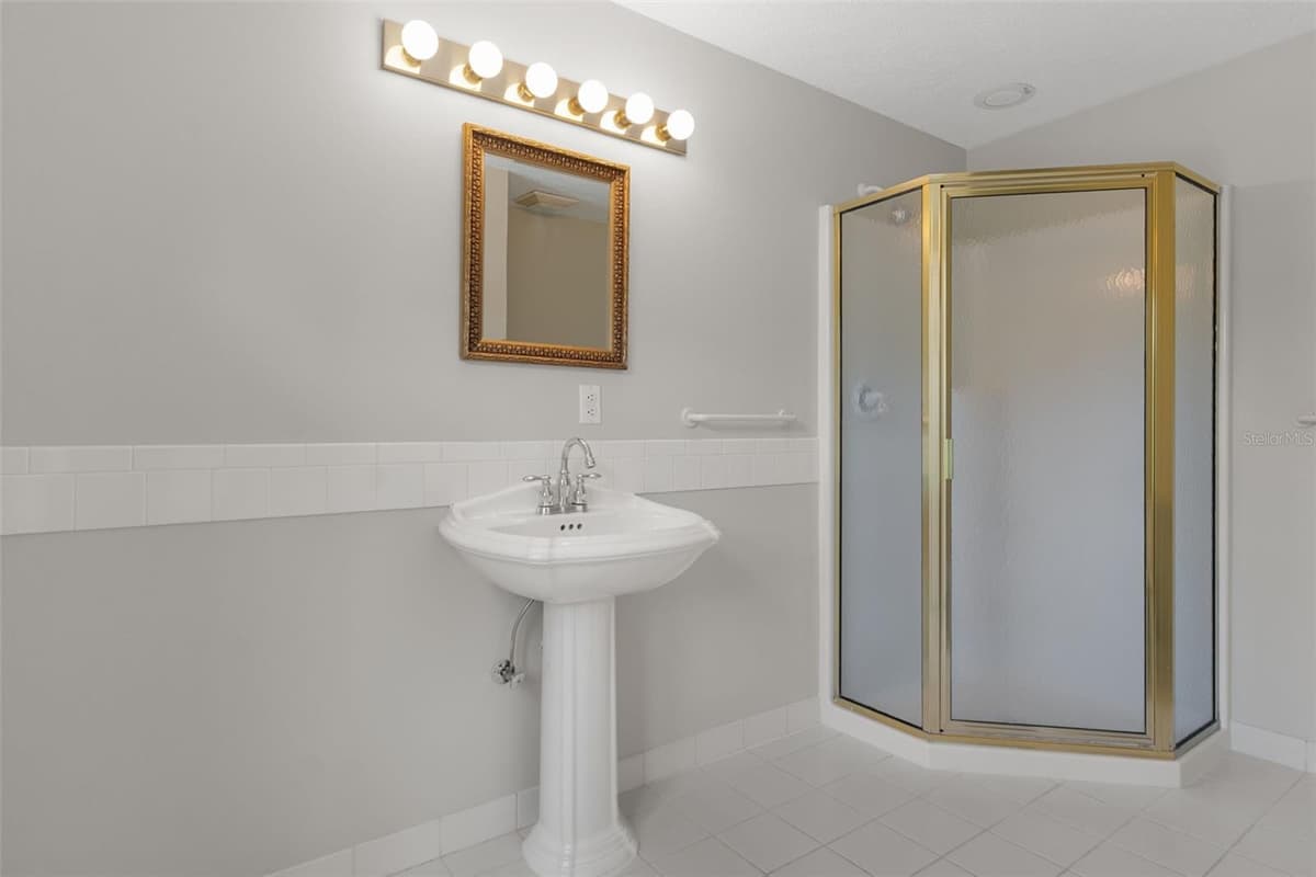 8779 ORANGE AVENUE — photo 46 of 66