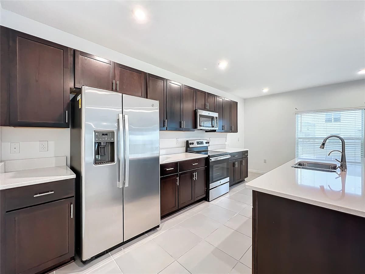5627 COSTA BLANCA WAY — photo 3 of 38