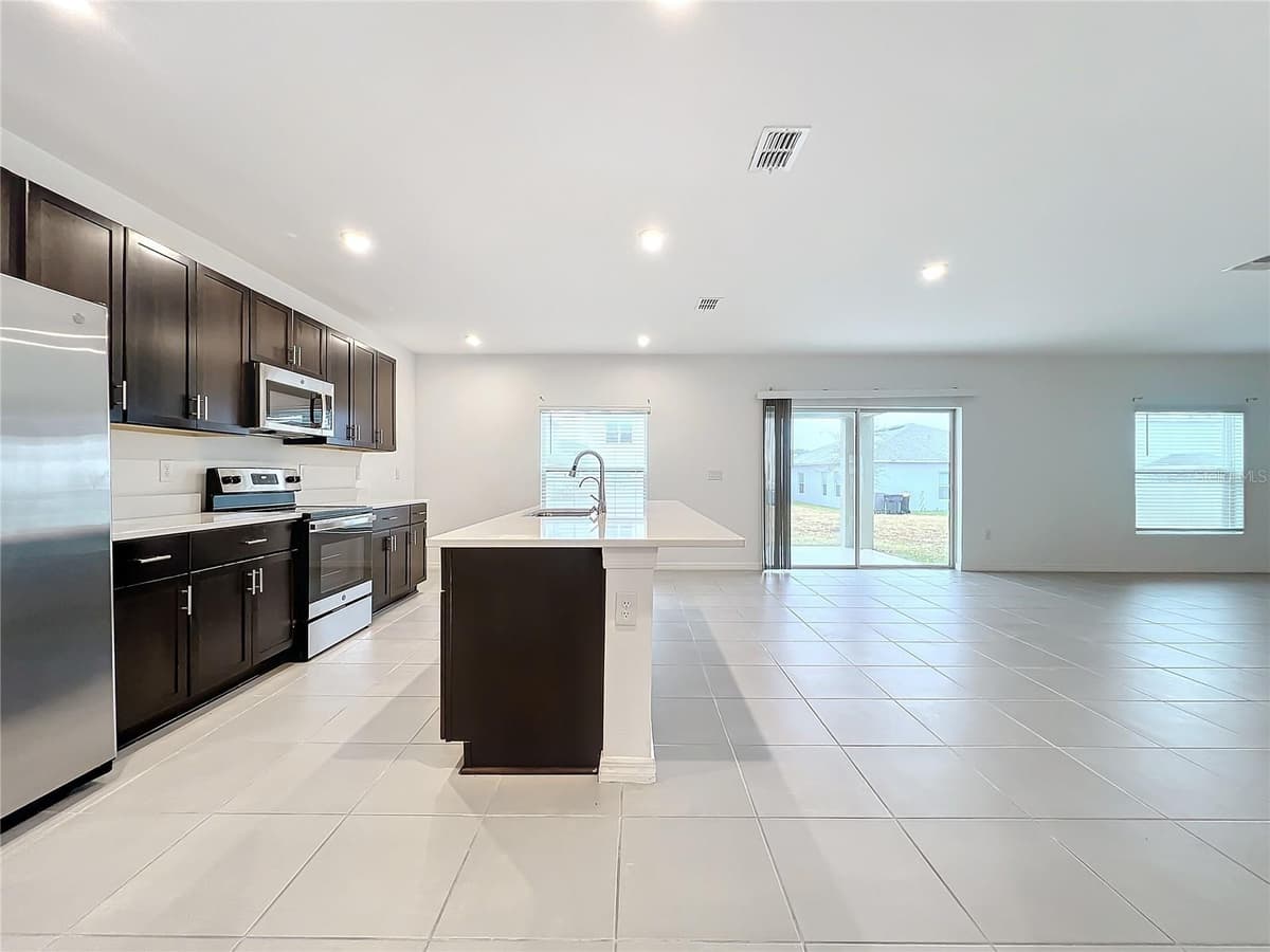 5627 COSTA BLANCA WAY — photo 5 of 38