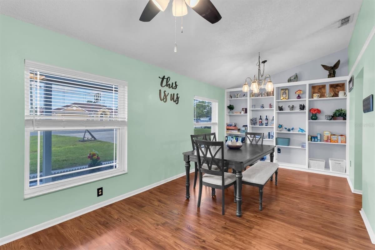 10513 BLYTHVILLE ROAD — photo 11 of 36