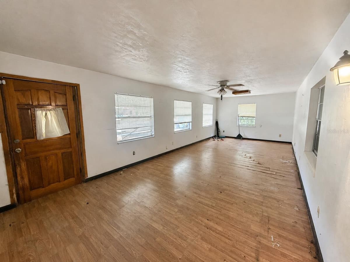 6806 215TH STREET — photo 6 of 14