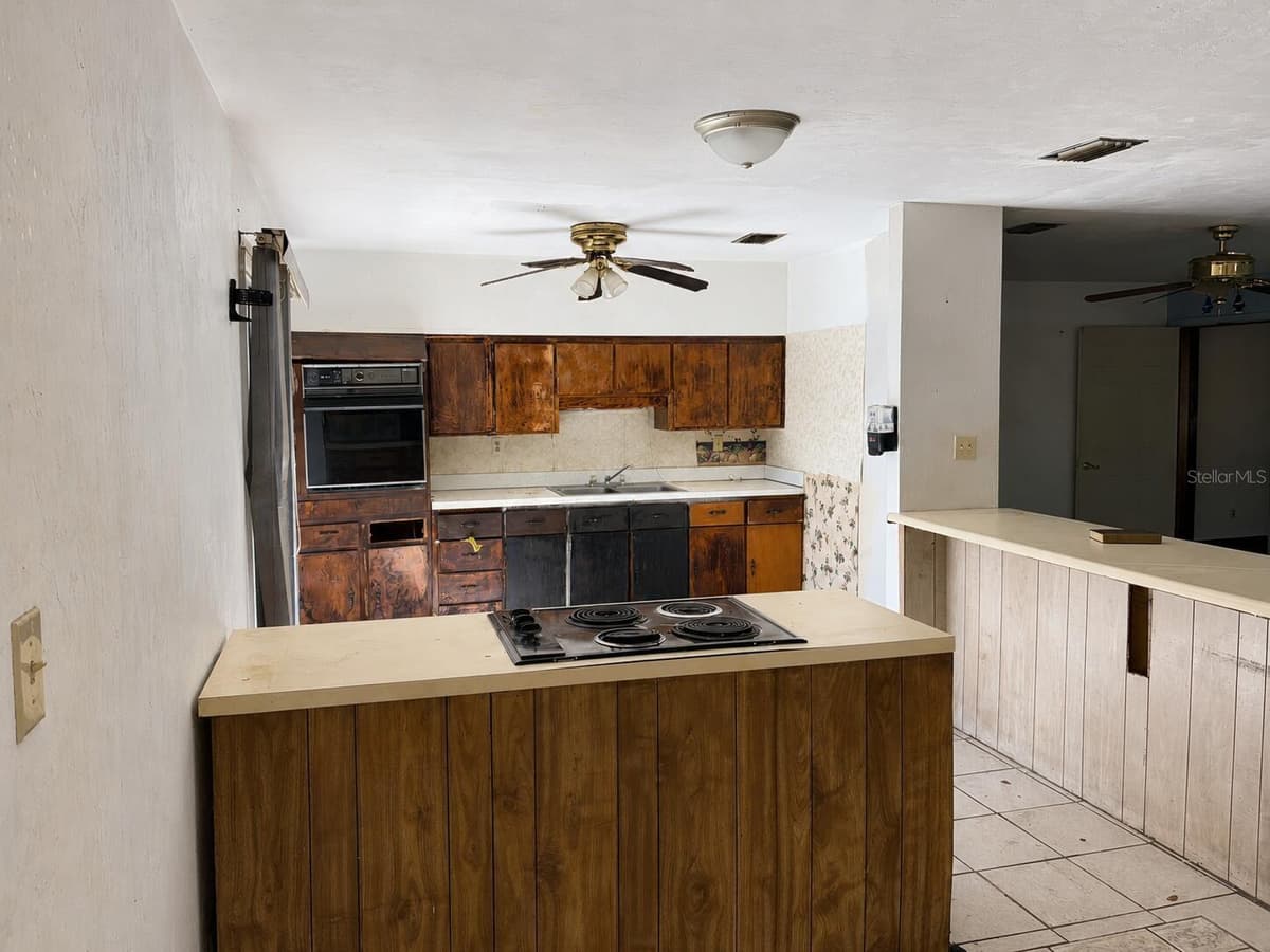 6806 215TH STREET — photo 7 of 14