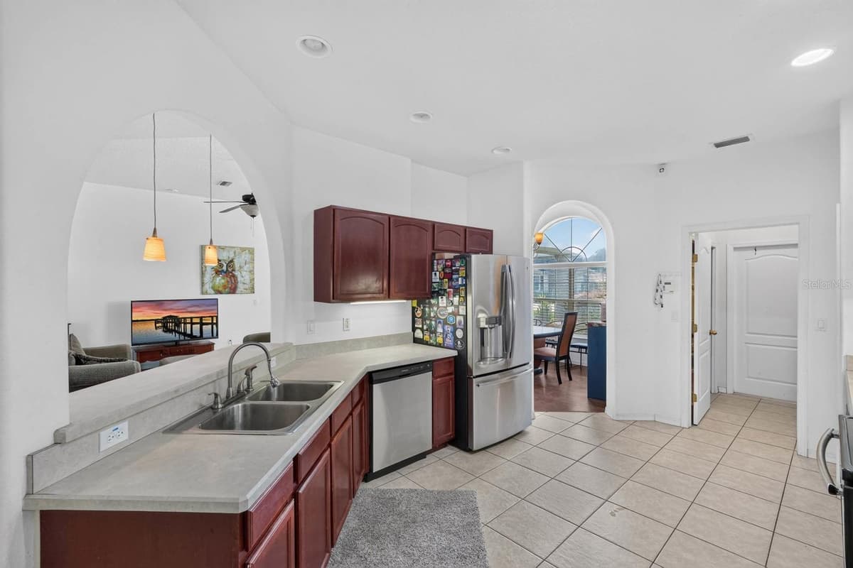 25 KATHRYN PLACE — photo 12 of 42