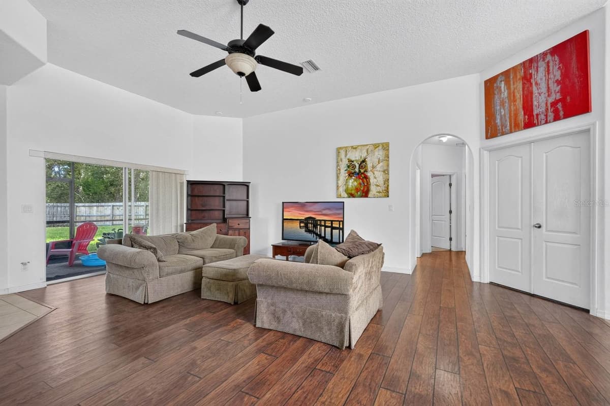 25 KATHRYN PLACE — photo 8 of 42