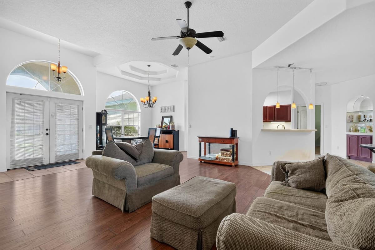 25 KATHRYN PLACE — photo 10 of 42