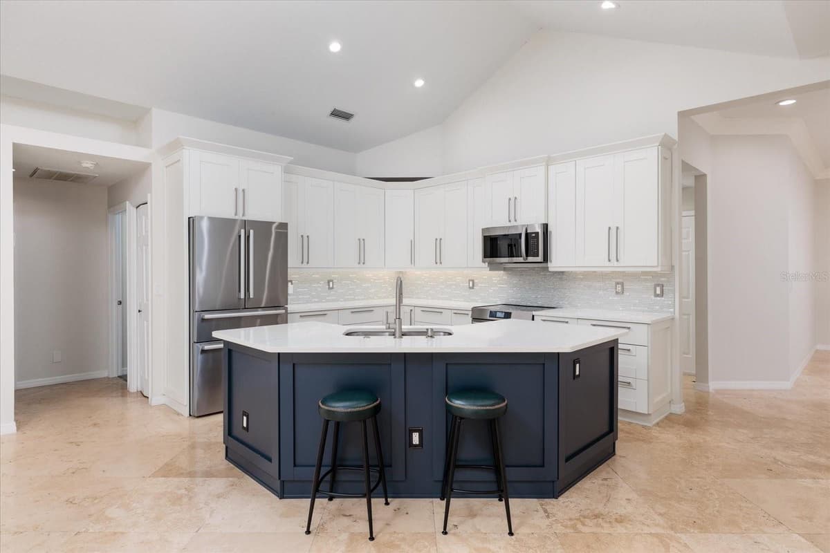 1723 CAPTIVA DRIVE — photo 21 of 84
