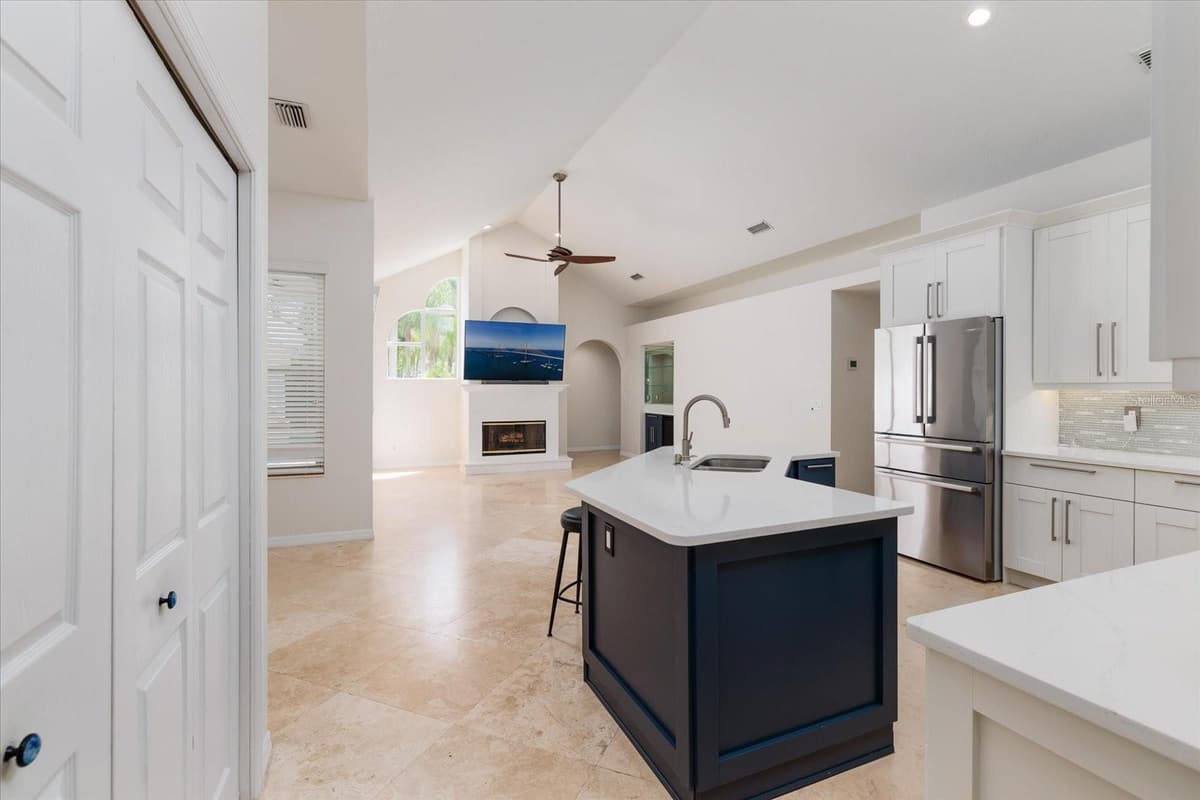 1723 CAPTIVA DRIVE — photo 19 of 84
