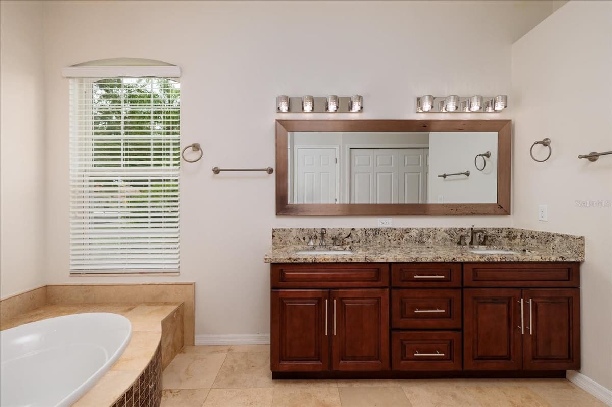 1723 CAPTIVA DRIVE — photo 43 of 84