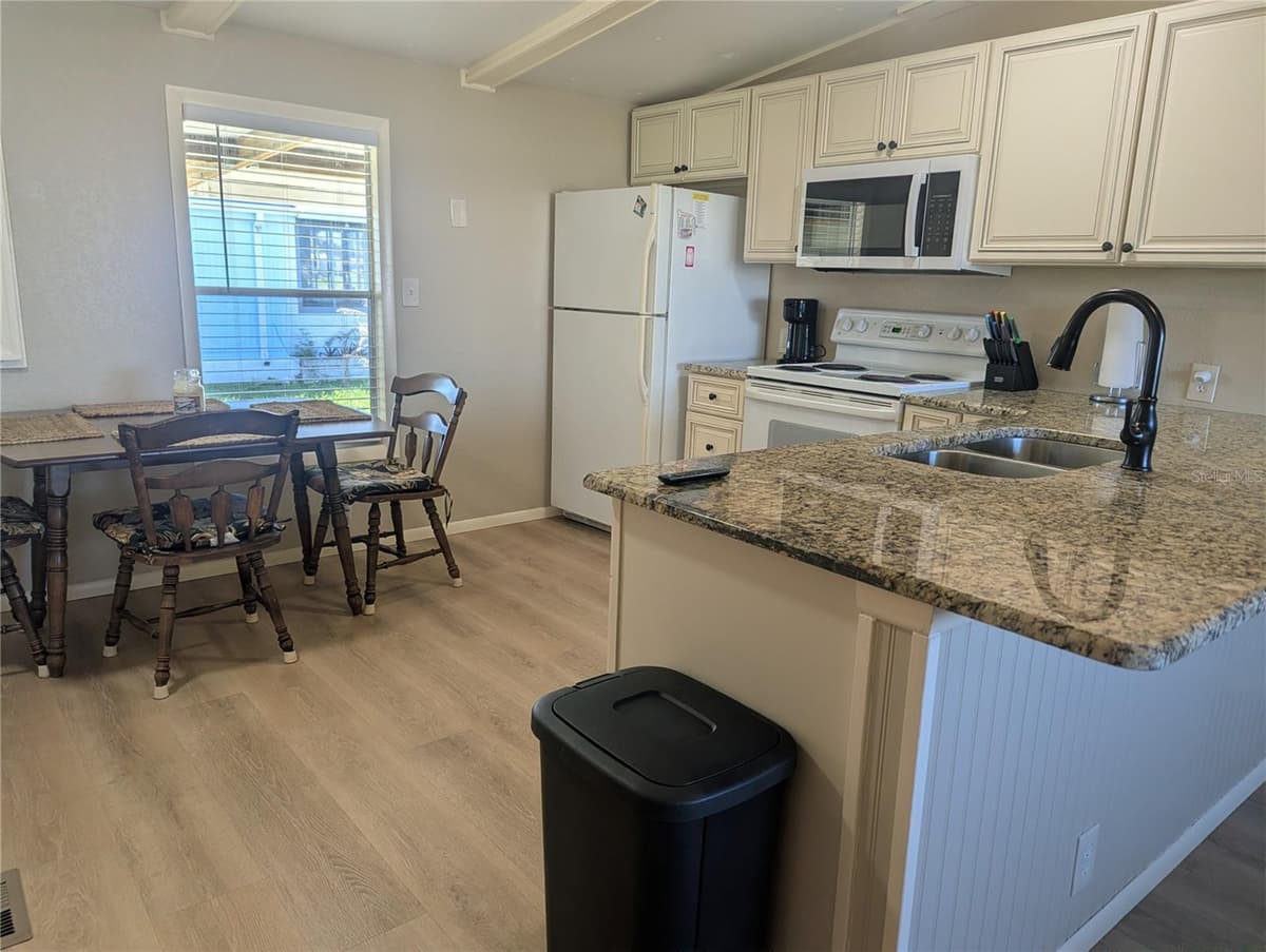 1385 KISKADEE DRIVE — photo 8 of 27