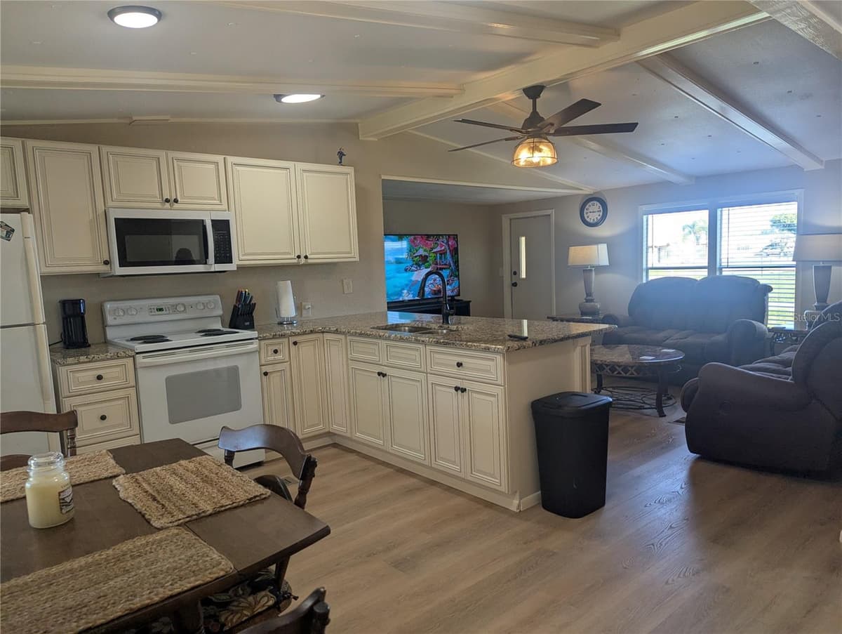 1385 KISKADEE DRIVE — photo 7 of 27