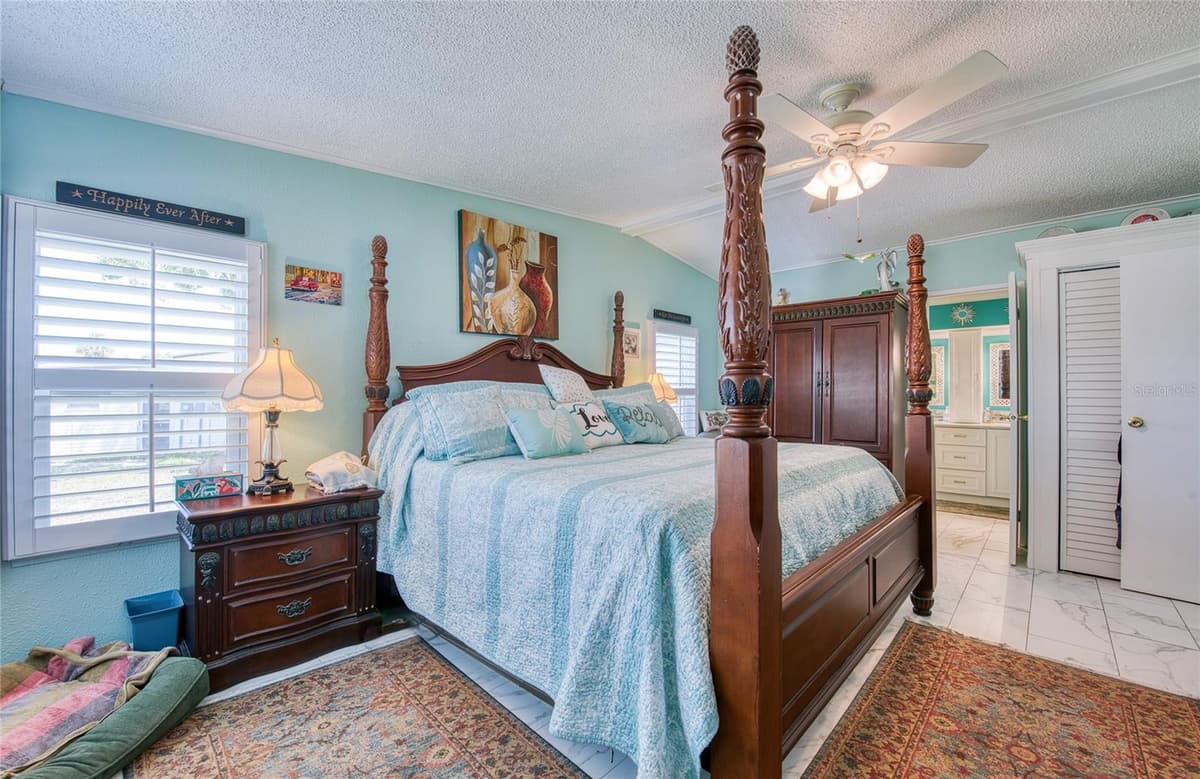 214 DOLPHIN DRIVE — photo 15 of 46