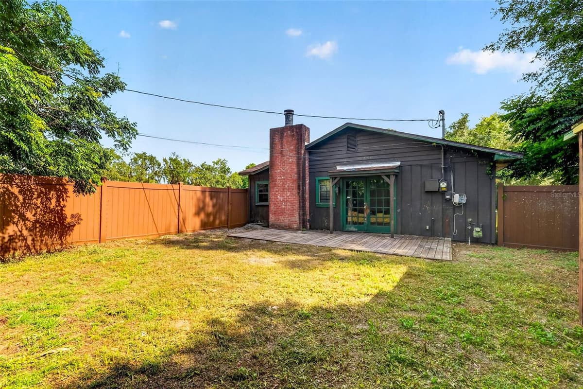315 LONE OAK DRIVE — photo 25 of 26