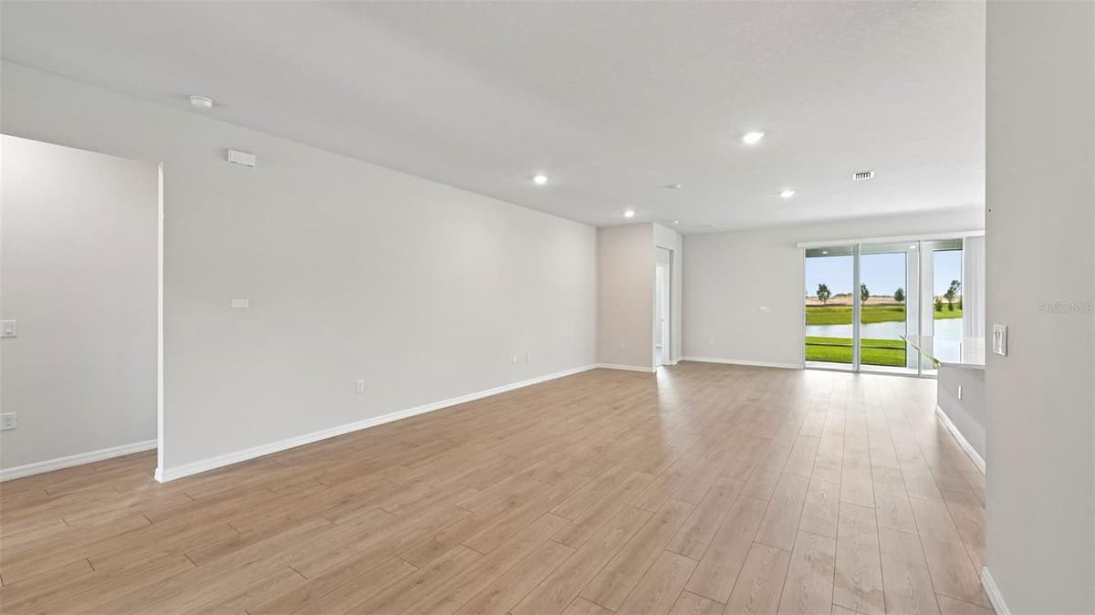 18112 TAVERNSIDE TRAIL — photo 10 of 54