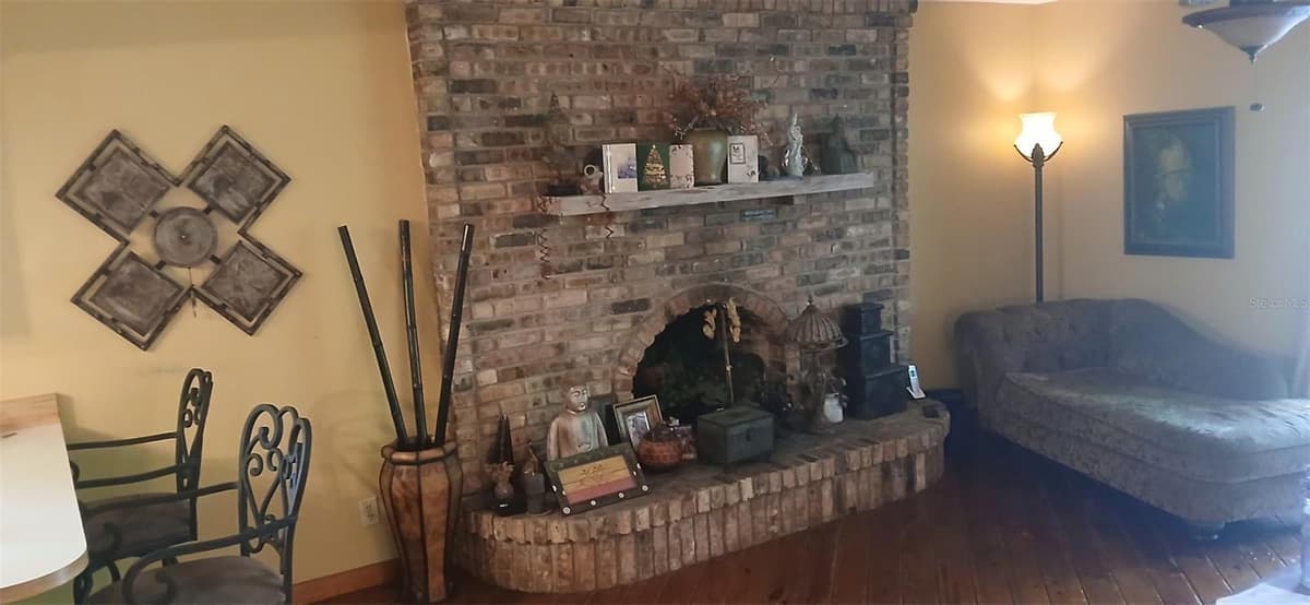 855 RIDGEWOOD AVENUE — photo 8 of 35