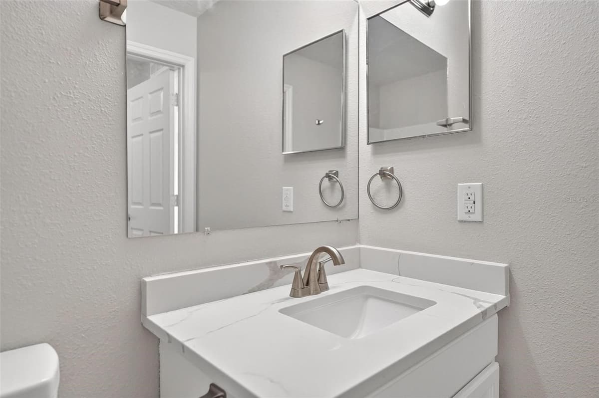 2417 SANDRIDGE CIRCLE — photo 47 of 59