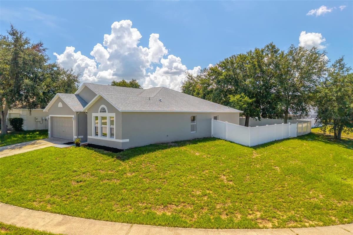 2417 SANDRIDGE CIRCLE — photo 50 of 59
