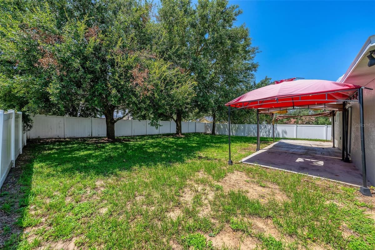2417 SANDRIDGE CIRCLE — photo 4 of 59
