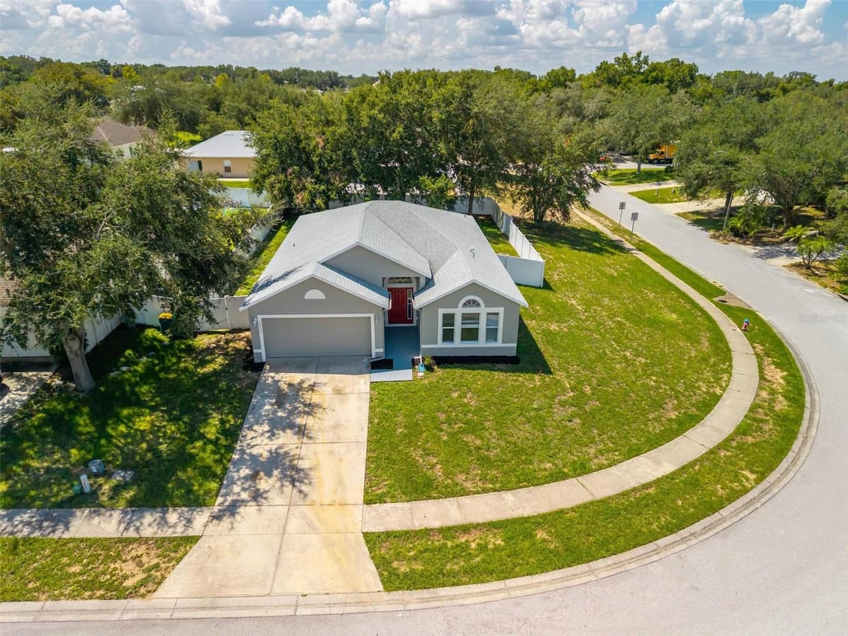 2417 SANDRIDGE CIRCLE — photo 51 of 59