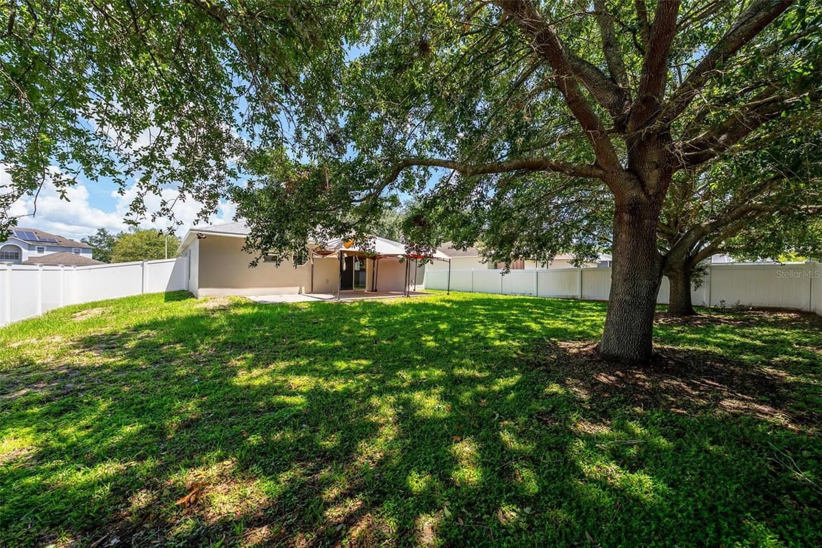 2417 SANDRIDGE CIRCLE — photo 43 of 59