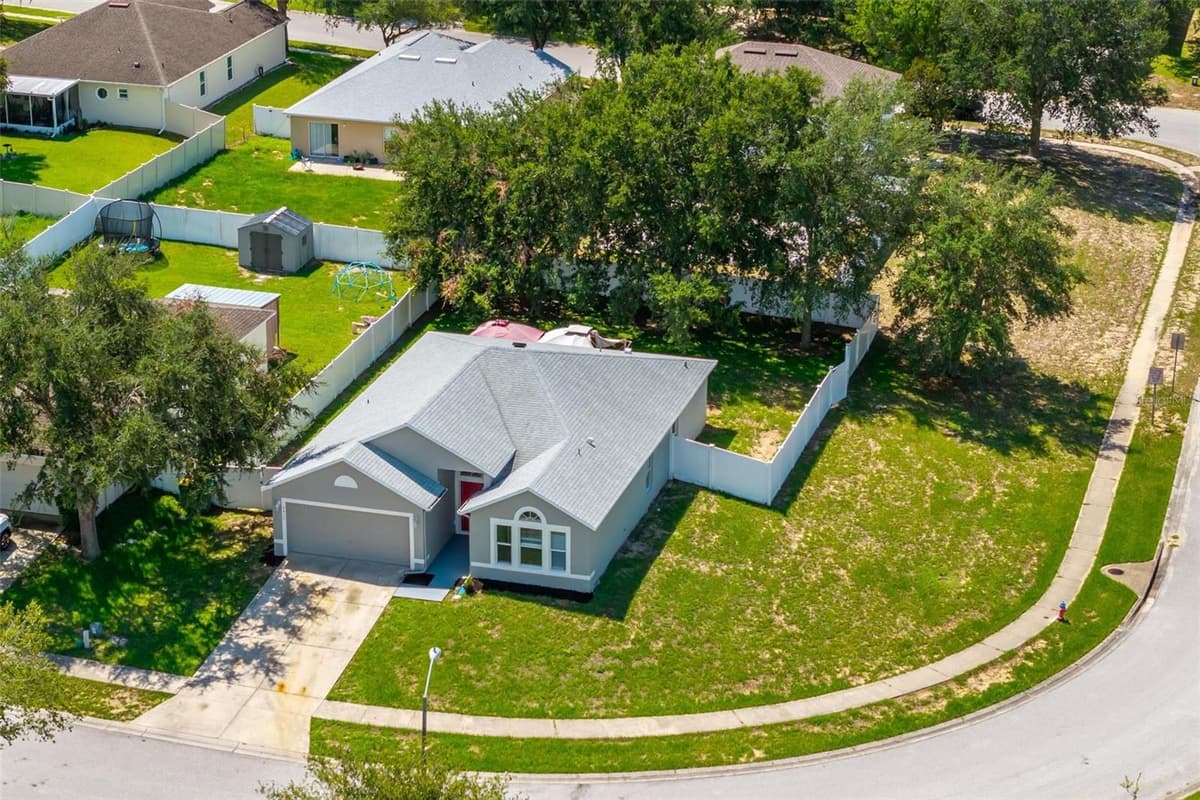 2417 SANDRIDGE CIRCLE — photo 5 of 59