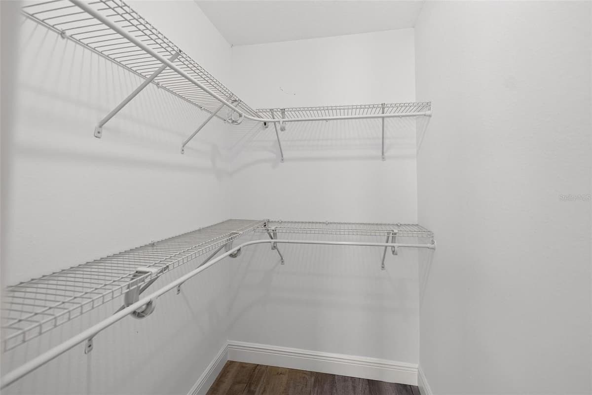 2417 SANDRIDGE CIRCLE — photo 38 of 59
