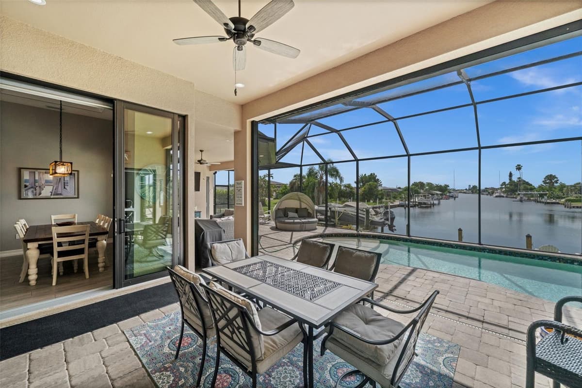 4286 HARBOR BOULEVARD — photo 17 of 50