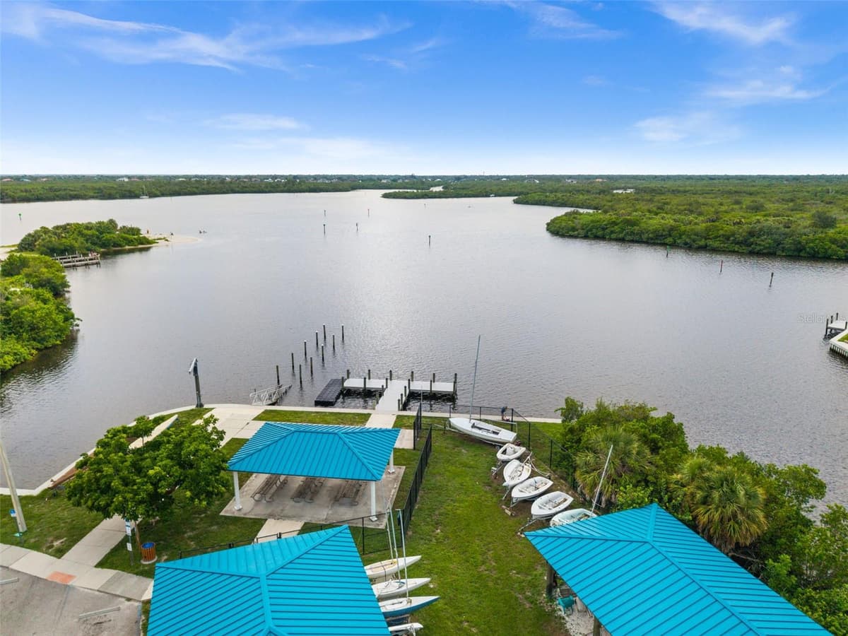 4286 HARBOR BOULEVARD — photo 48 of 50