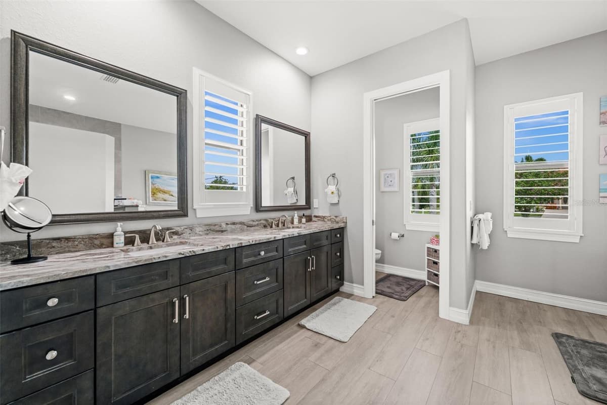 4286 HARBOR BOULEVARD — photo 29 of 50