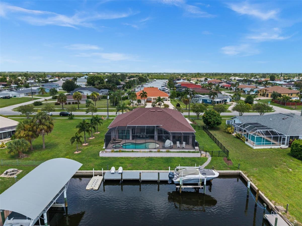 4286 HARBOR BOULEVARD — photo 41 of 50