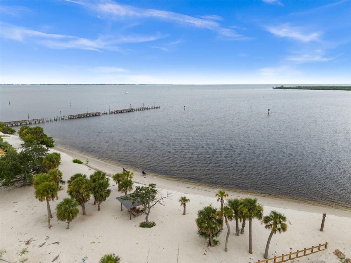 4286 HARBOR BOULEVARD — photo 47 of 50