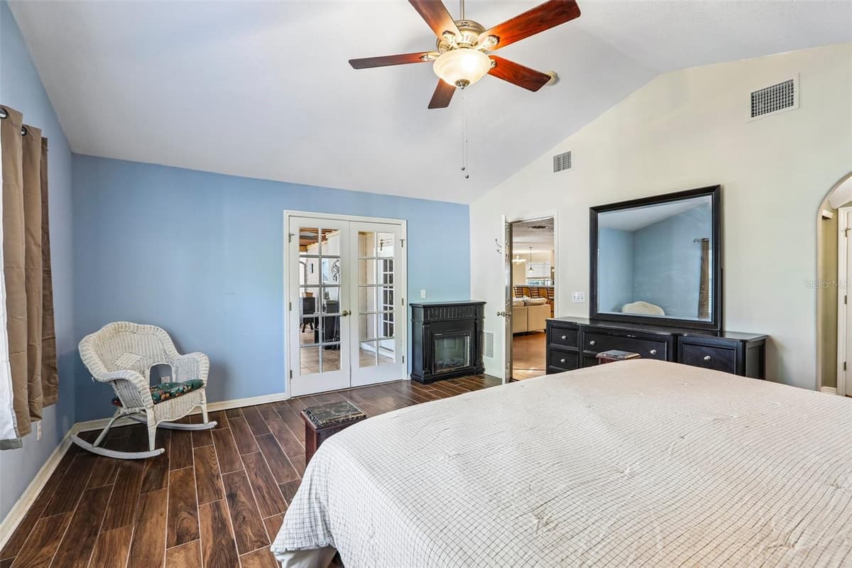 3131 CANAL DRIVE — photo 15 of 63