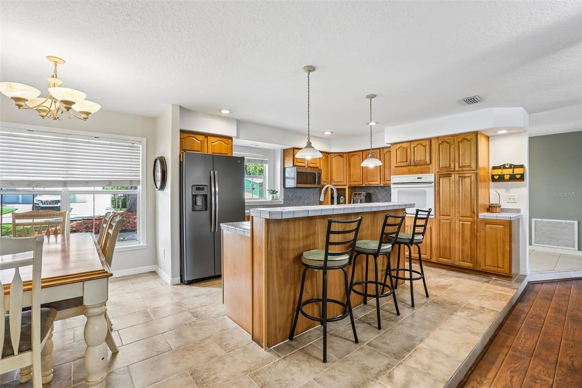 3131 CANAL DRIVE — photo 10 of 63