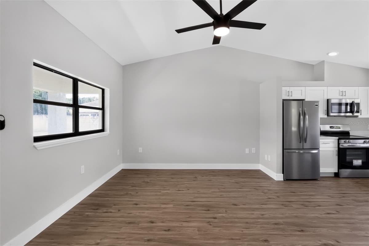 1651 GRANADA BOULEVARD — photo 33 of 57