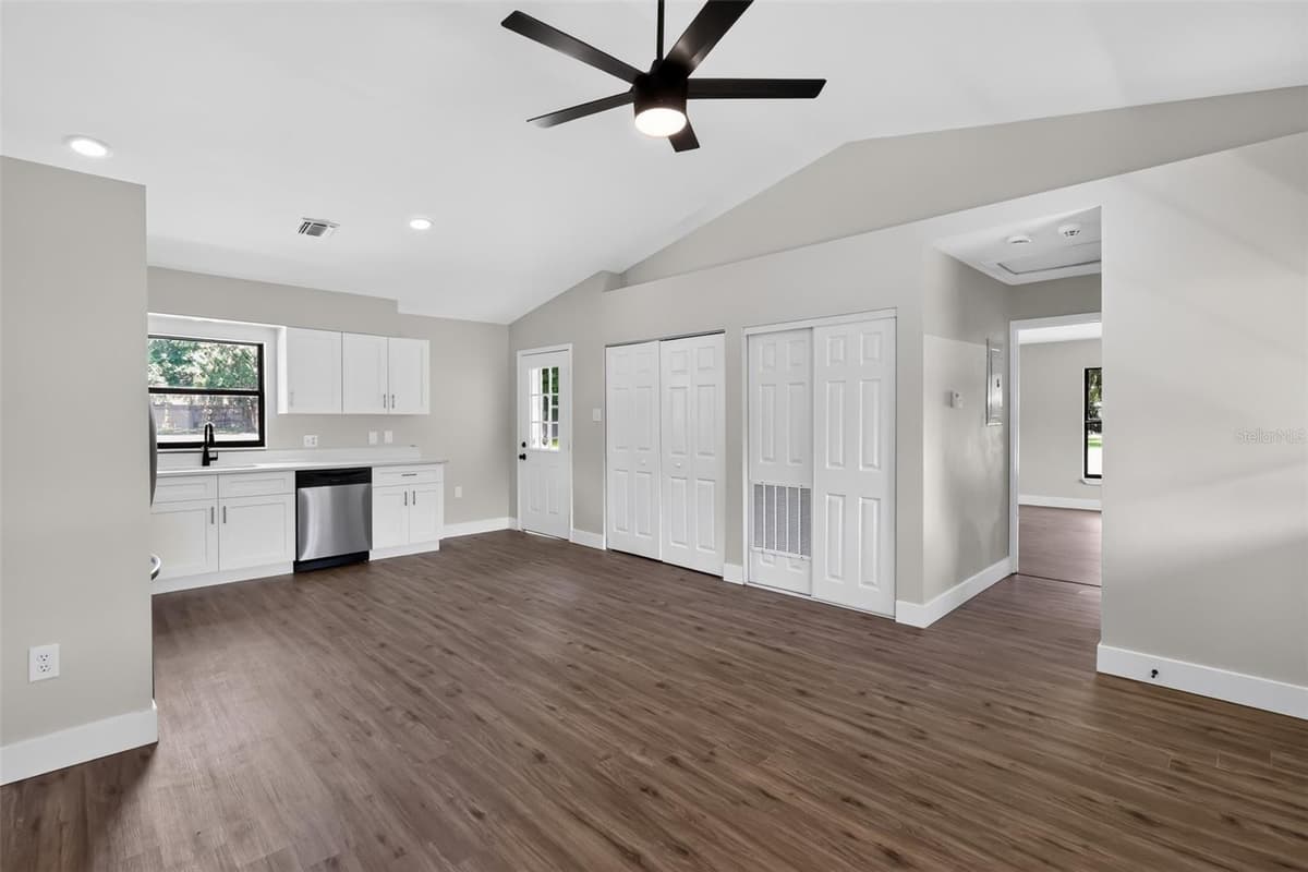 1651 GRANADA BOULEVARD — photo 31 of 57