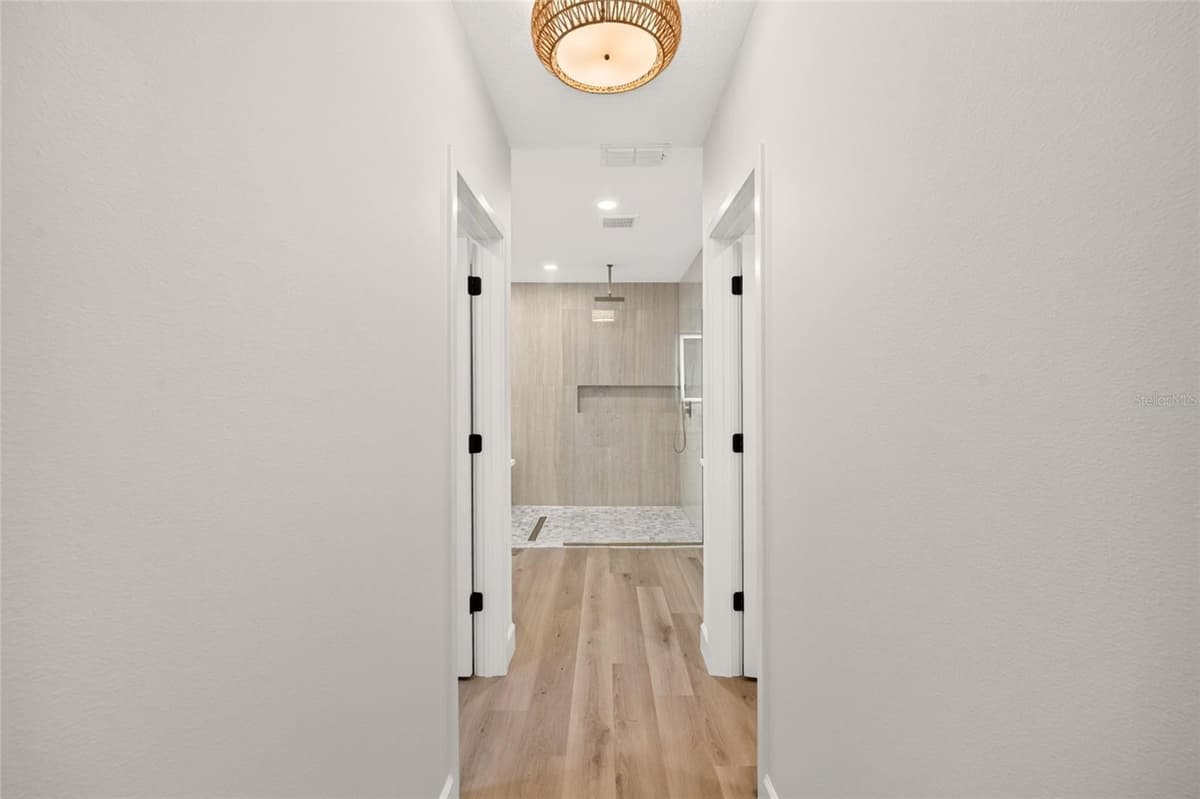 1 WALNUT DRIVE — photo 15 of 28