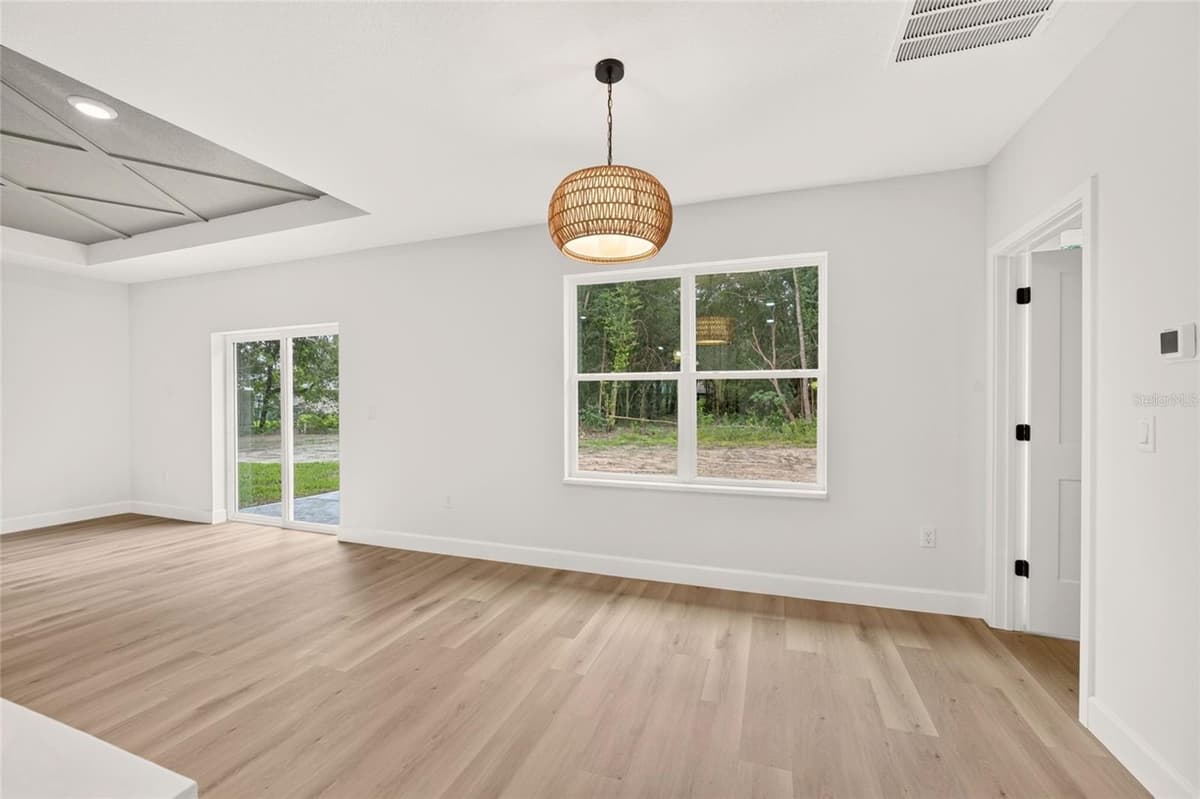 1 WALNUT DRIVE — photo 10 of 28