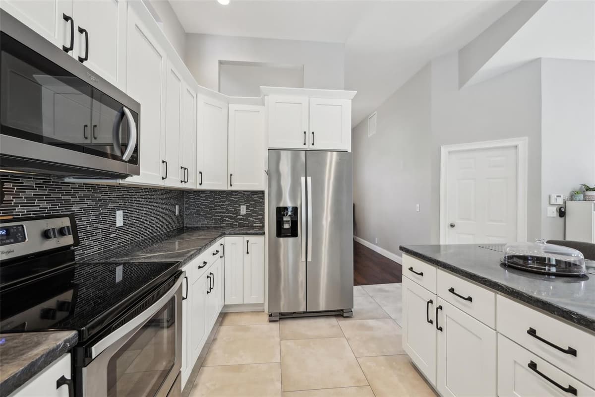 954 COBBLESTONE LANE — photo 27 of 76