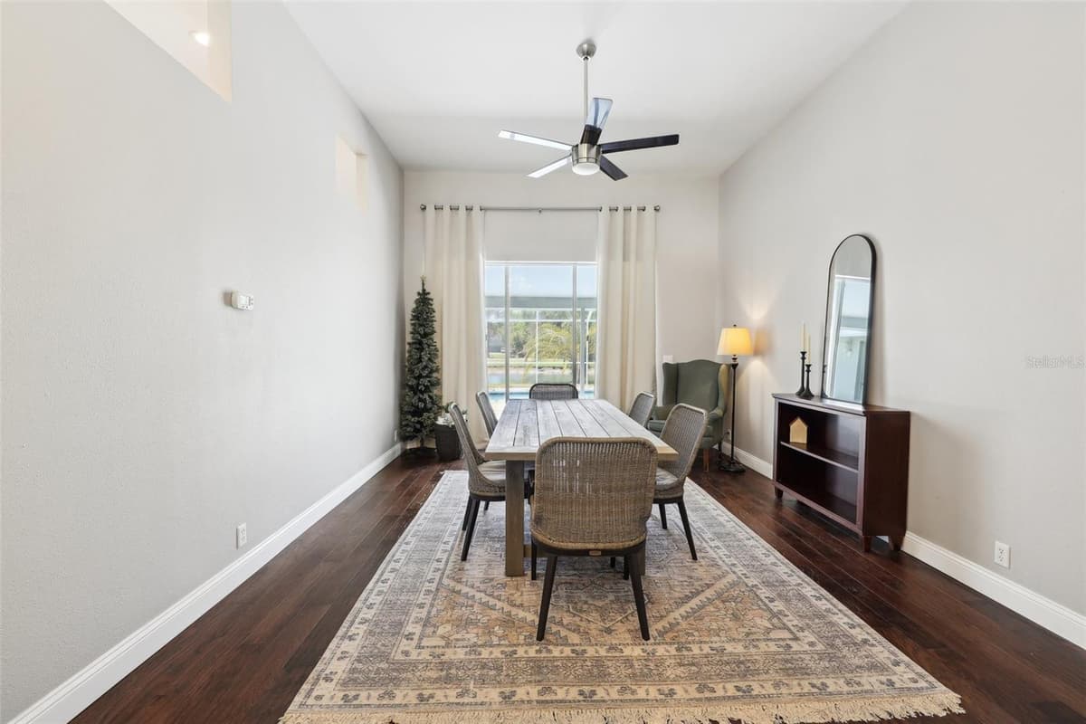 954 COBBLESTONE LANE — photo 16 of 76