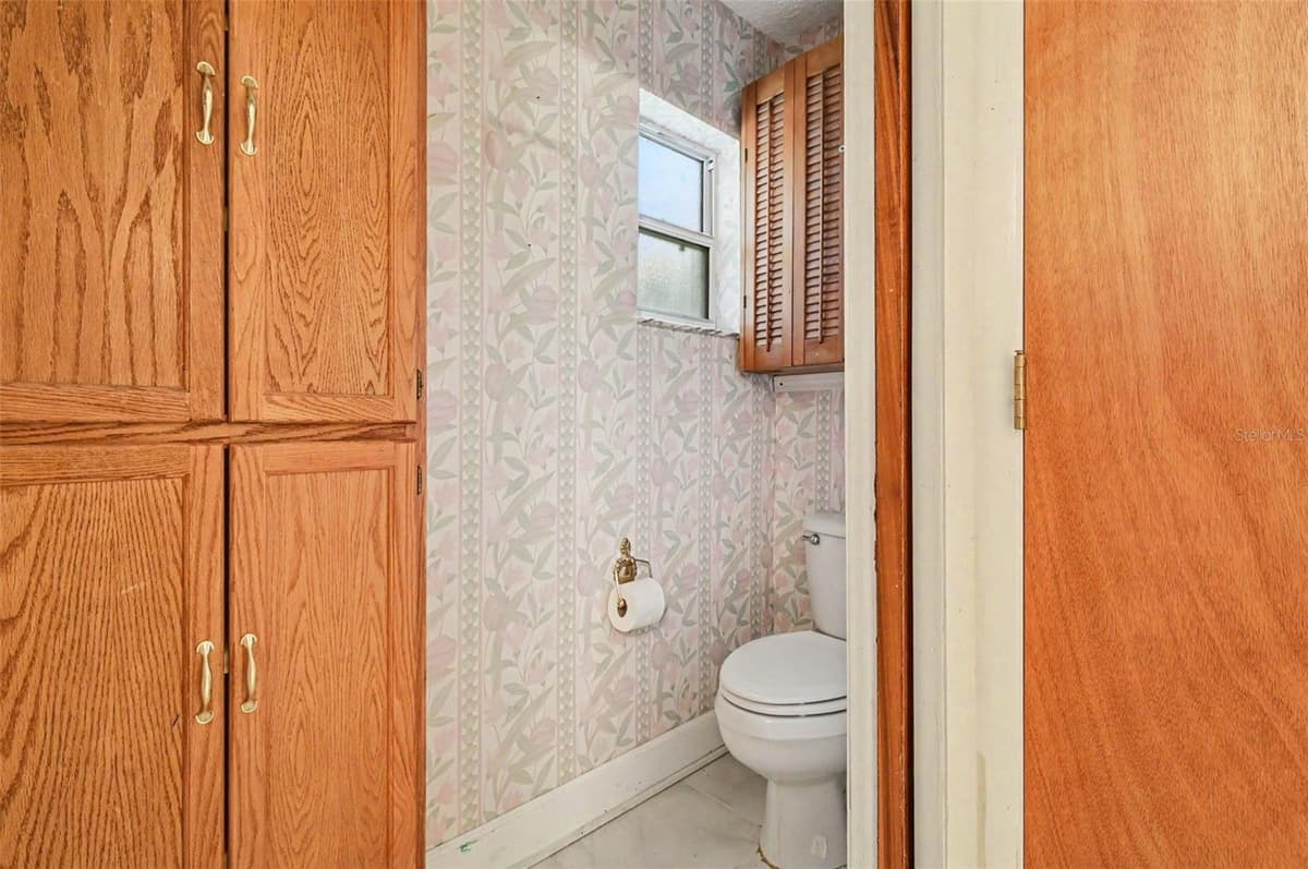 1235 MARSH FERN ROAD — photo 12 of 40