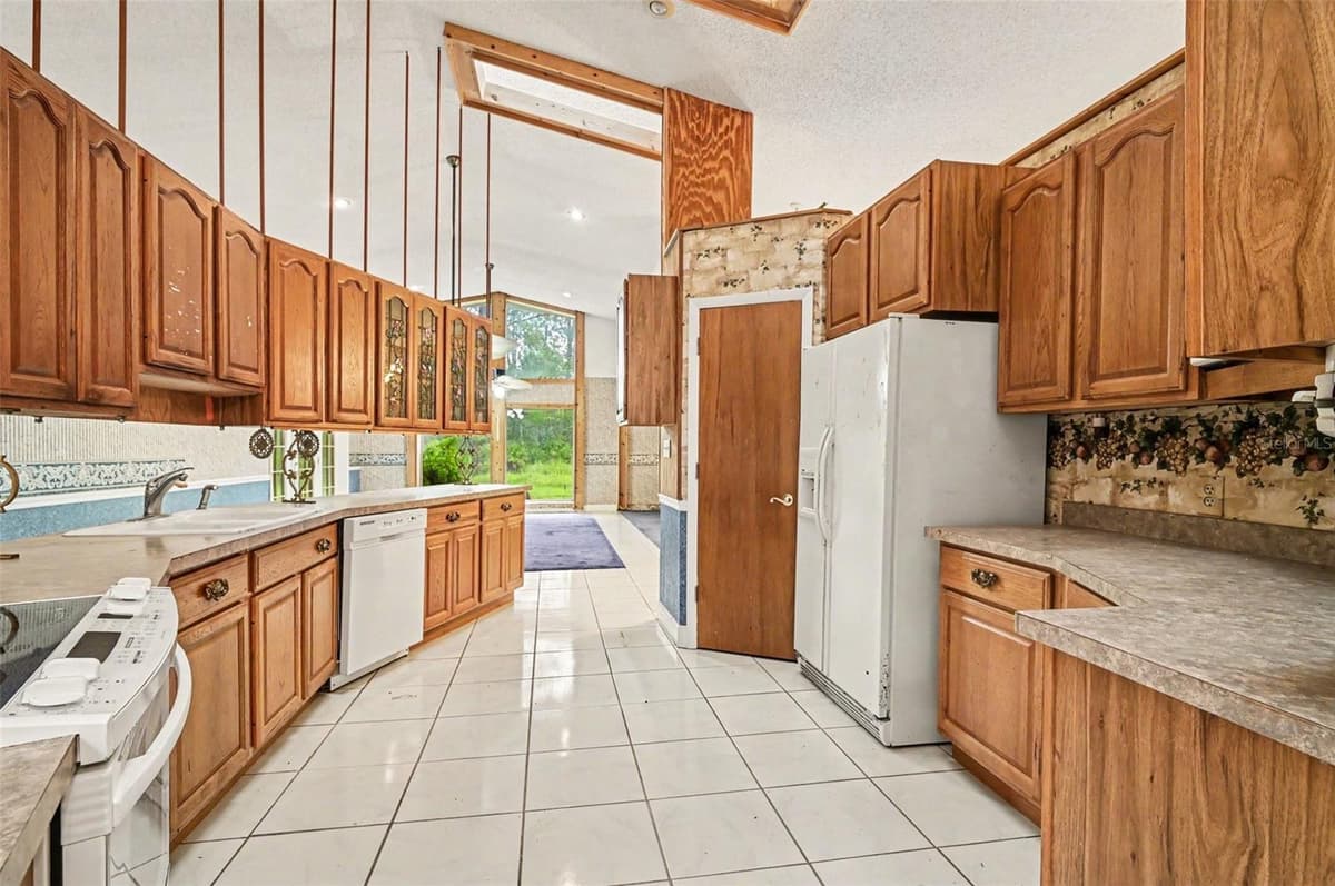 1235 MARSH FERN ROAD — photo 10 of 40