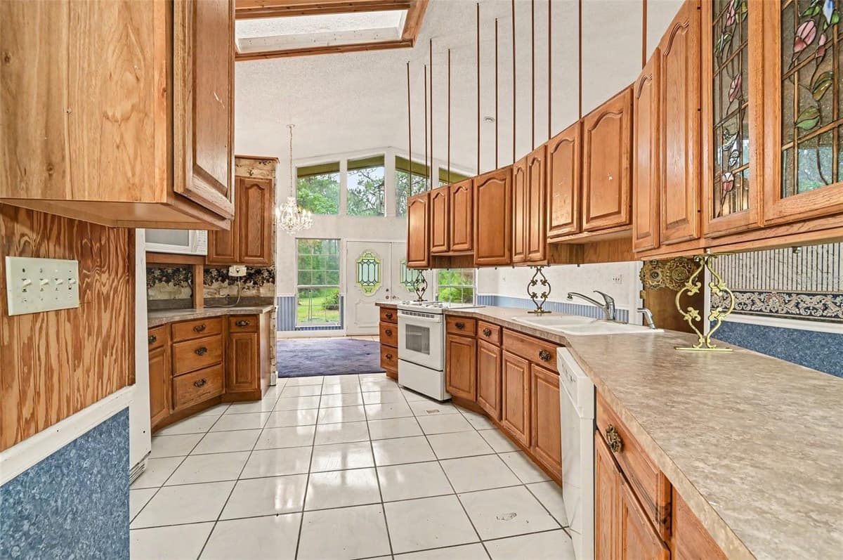 1235 MARSH FERN ROAD — photo 9 of 40