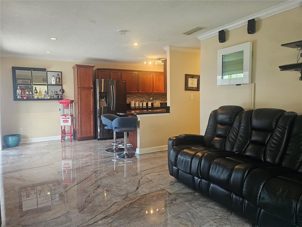 4882 CONWAY ROAD — photo 2 of 27