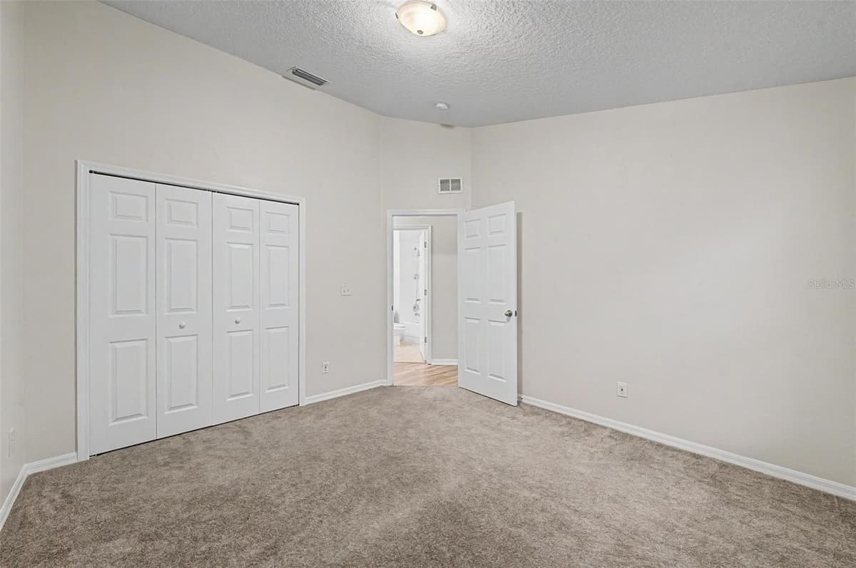 6222 CRICKETHOLLOW DRIVE — photo 21 of 35