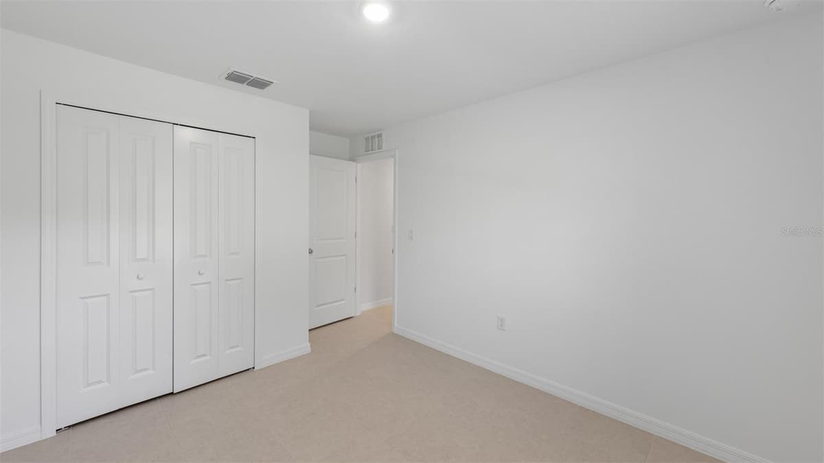 1629 DORCHESTER STREET — photo 5 of 26
