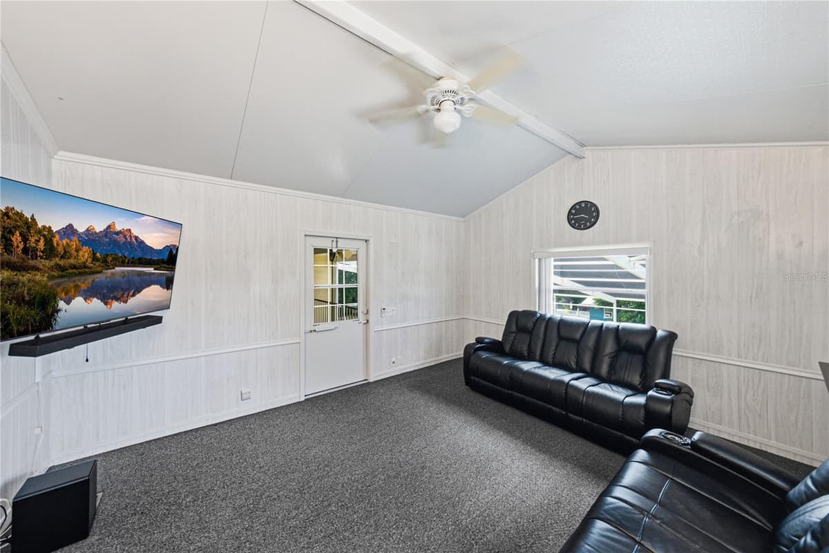 1018 TOWER LANE — photo 38 of 80